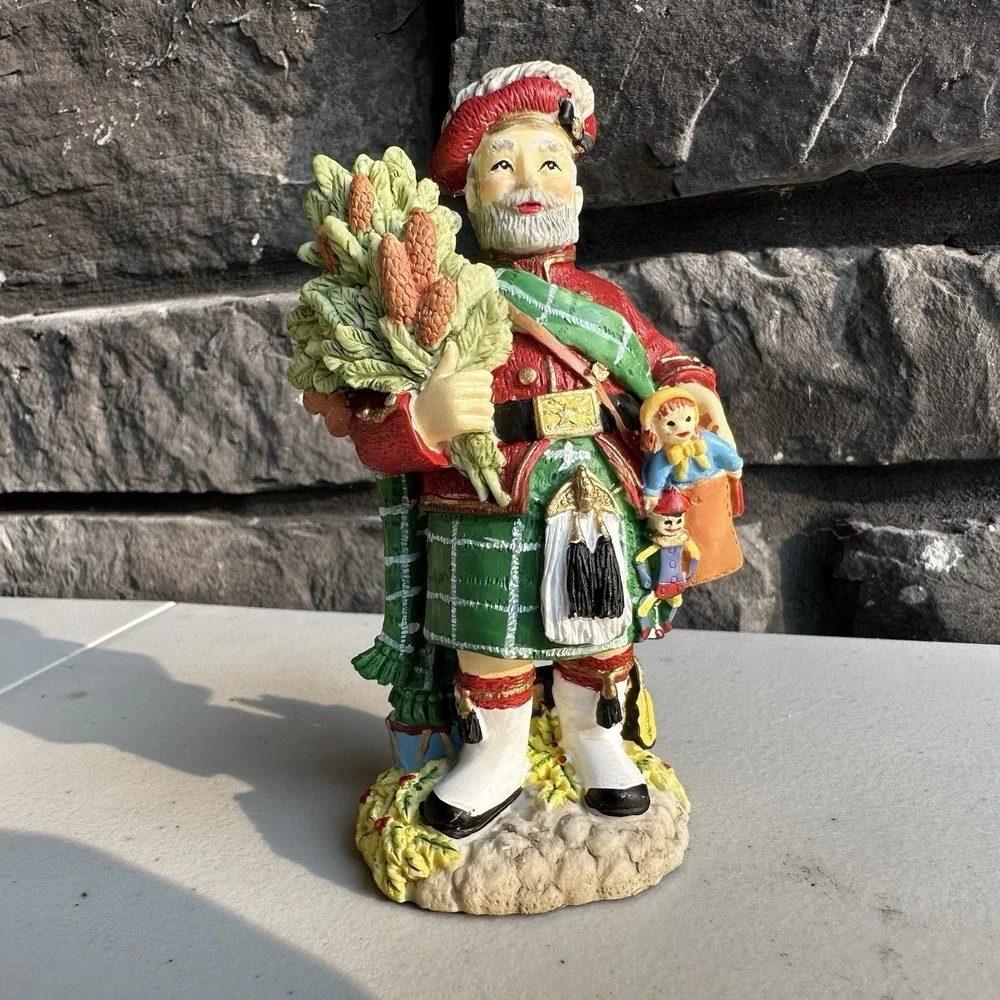 The International Santa Claus Collection: The First Footer, Scotland (SC27) 1997